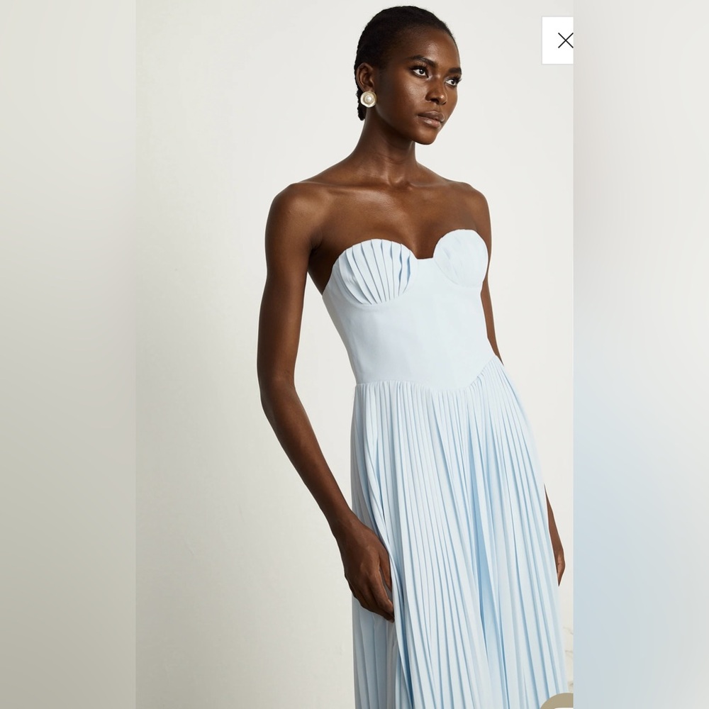Elegant Strapless Blue Pleated Corset Dress - Picture 2 of 6